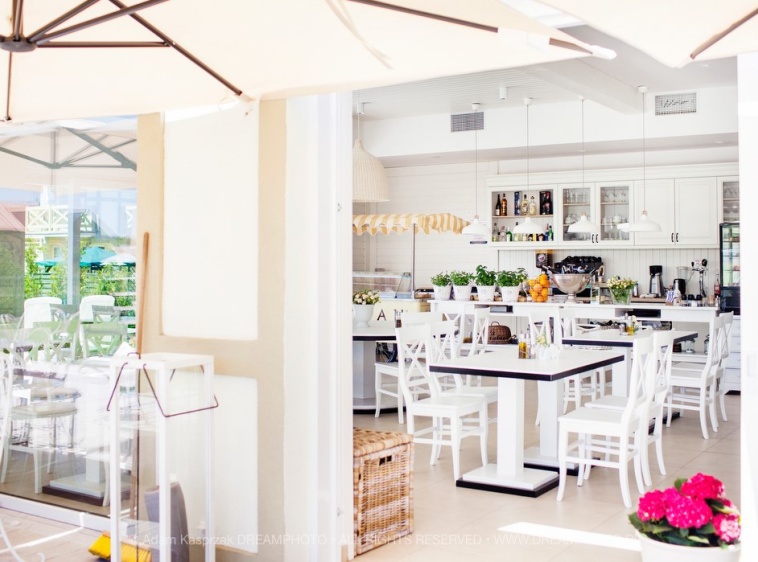 Pizzeria i Restauracja Dębki PlayaWidok z tarasu